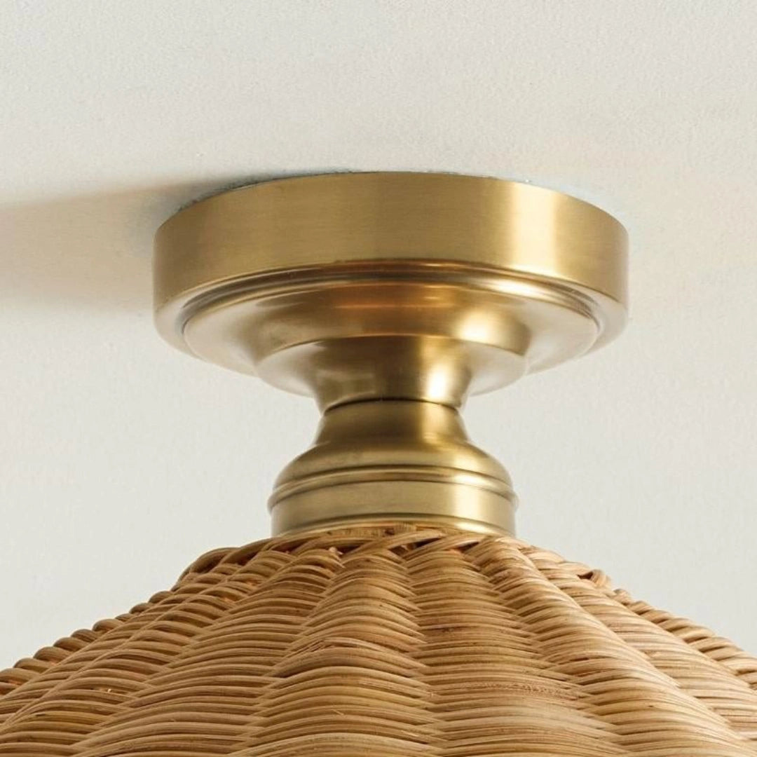 Dettaglio della lampada da soffitto in rattan conica Lila Farmhouse.webp__PID:9f31b7df-c4fb-4481-a1e1-053b0abc0f2c
