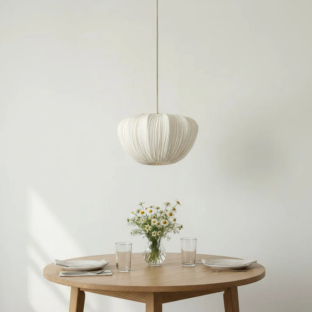 Lampada a sospensione minimalista in lino Ingrid (30).webp__PID:29035c3a-4d6d-45da-bf21-b461c3dd6d3b