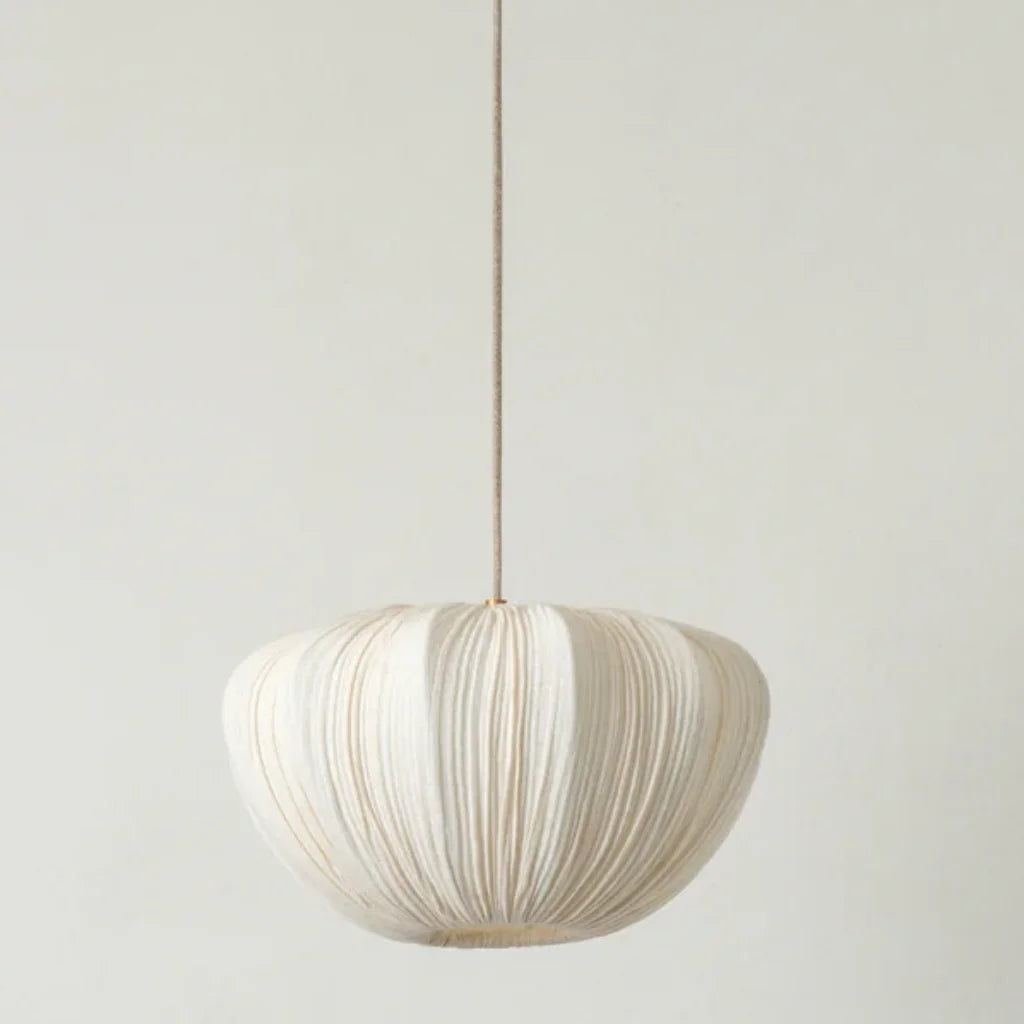 Lampada a sospensione minimalista in lino Ingrid (2).webp__PID:adacd217-5857-4ec9-b3f3-1ccb10bc4b69