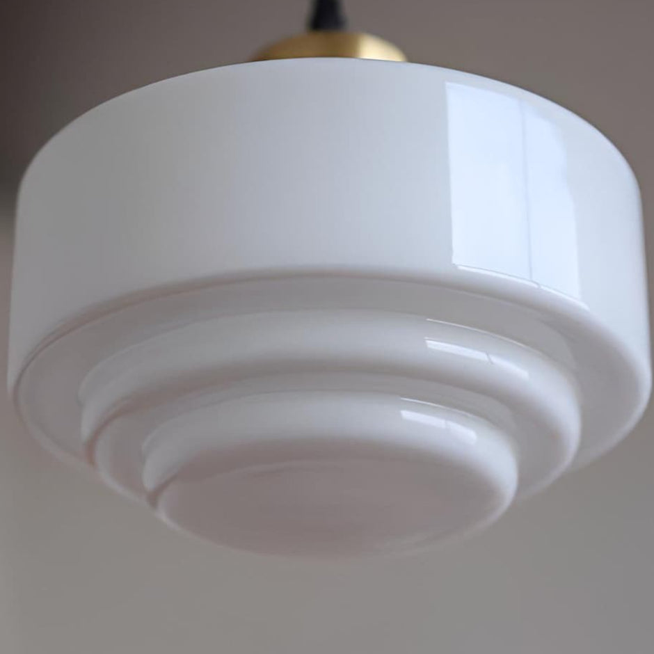 Lampada a sospensione Orion Vintage in vetro di latte detail2.webp__PID:465ab9ca-0ec3-4840-9704-2efa2a757ae5