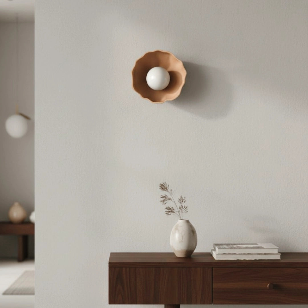 Kaito Wabi-Sabi vägglampa med blommotiv i keramik2.webp__PID:3087dd80-2dcc-4c22-8d65-c5639c01a0d7