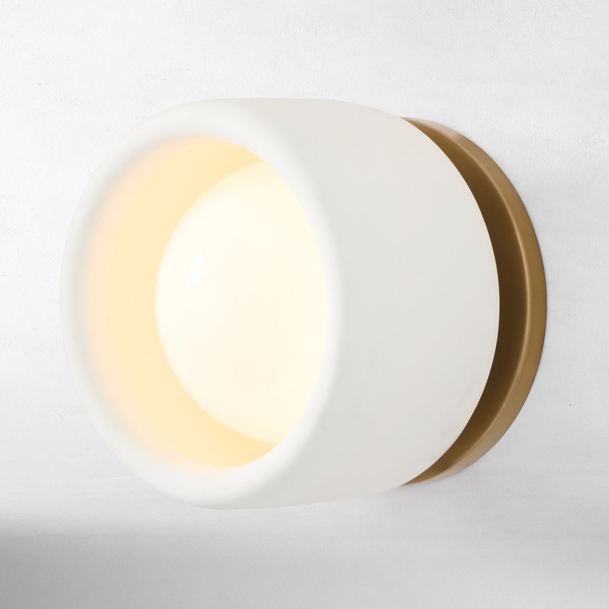 Calidora Minimalist Porcelain Wall Light-detail (8).webp__PID:7b61f4eb-8869-446f-a861-531d391b7c95