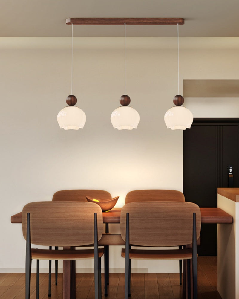 Valeska Nordic Cream Flower Glass Pendant Light (4).webp__PID:81248812-352c-4d77-bd89-51e5a596caf5