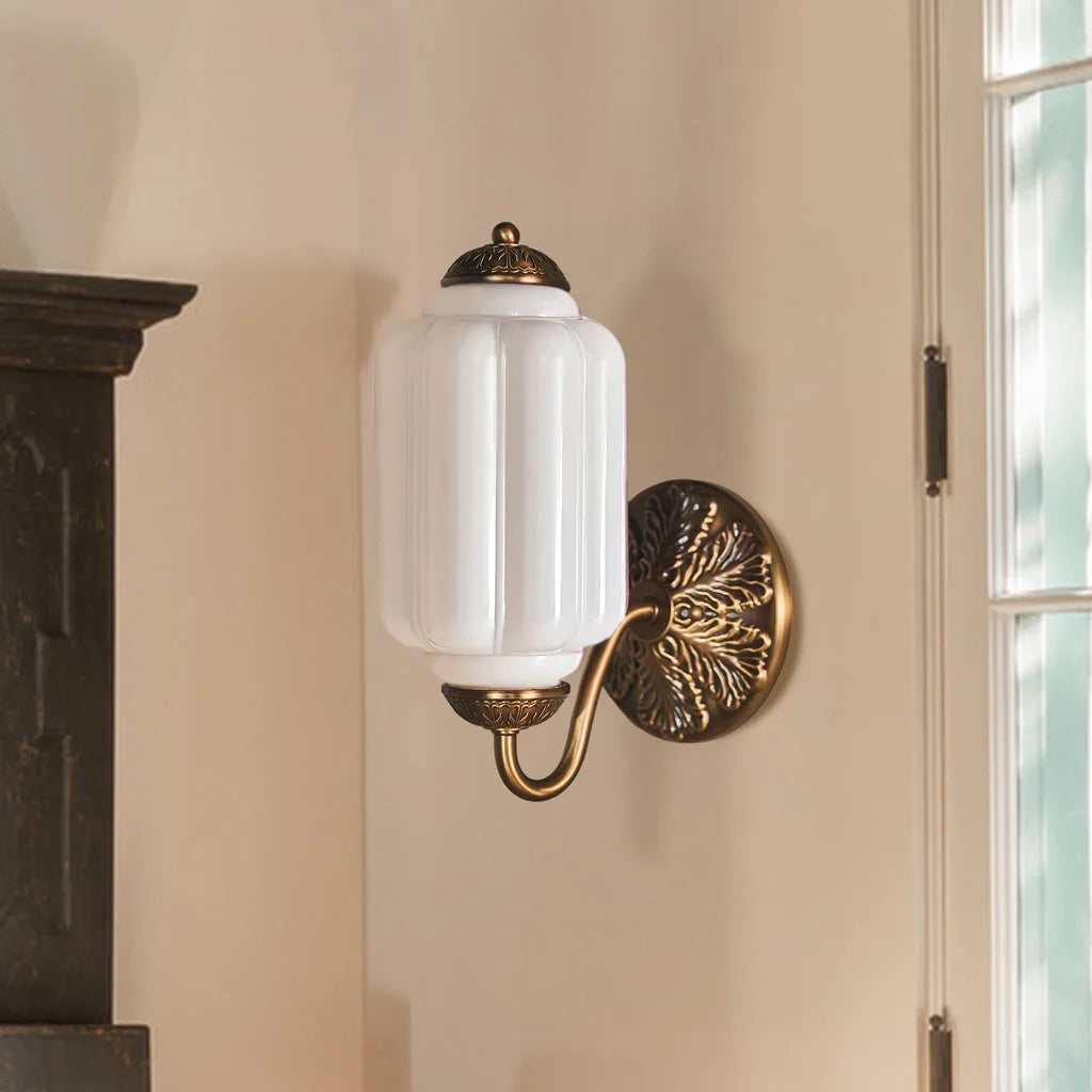 Isabella Milk Glass Eloise Wall Sconce4.webp__PID:be63061c-dd4b-41b6-be73-4a0b6102ed1f