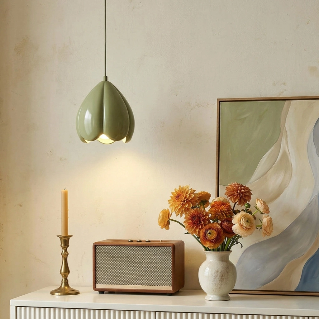 Valerius Modern Flower Bud Resin Pendant Light7.webp__PID:e479d57f-510e-4ee6-9a7d-2125759ee968